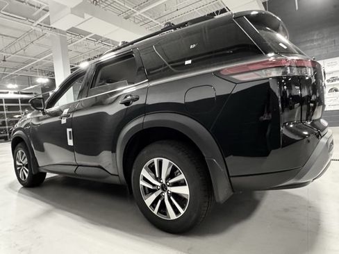 New 2026 Nissan Pathfinder SL AWD/4WD image 11