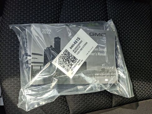 Certified 2022 GMC Terrain SLE w/ Driver Convenience Package image 26