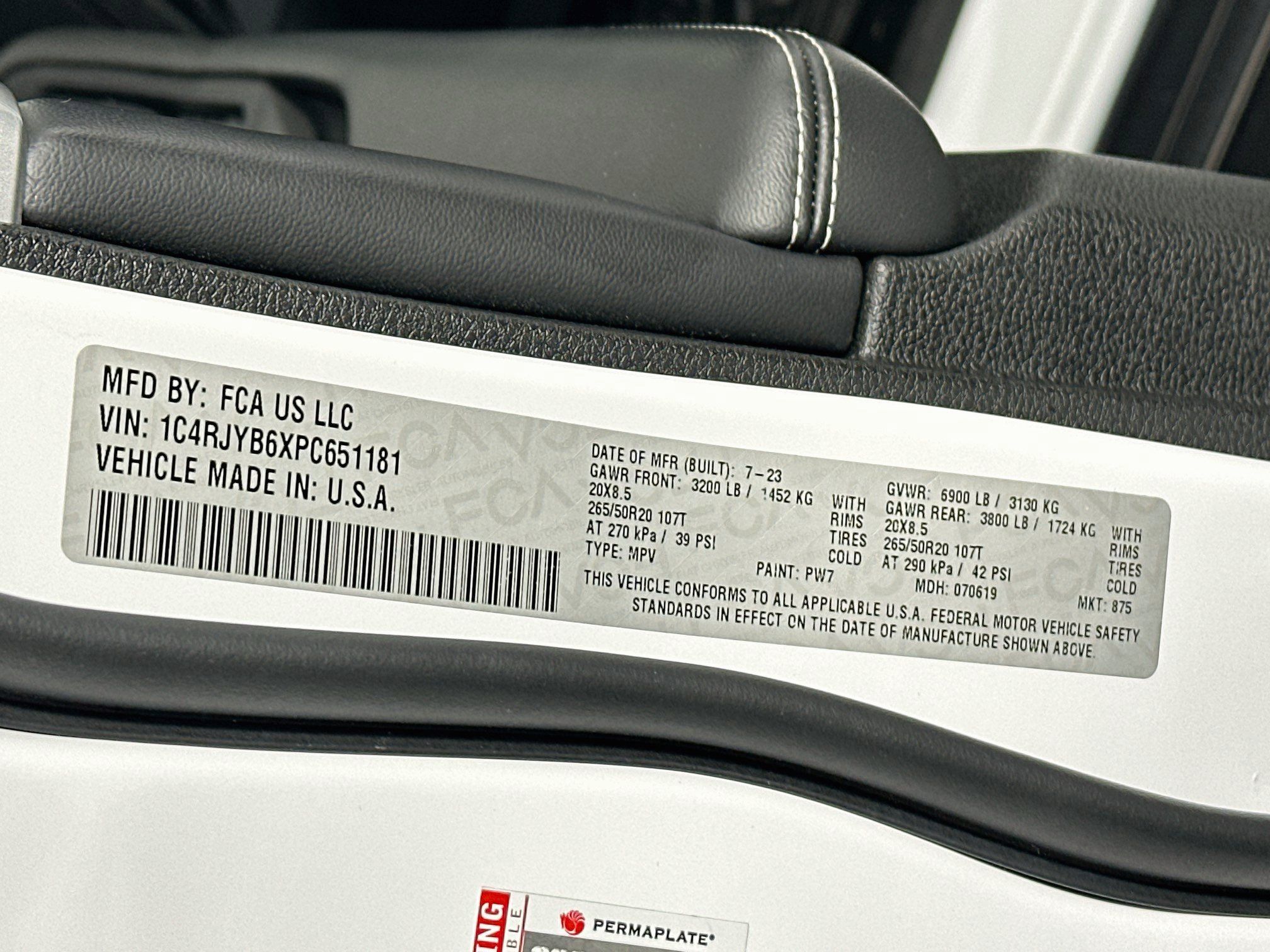Used 2023 Jeep Grand Cherokee 4WD 4xe image 12