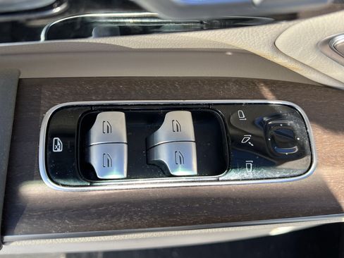 Used 2022 Mercedes-Benz EQS 450+ Sedan image 15