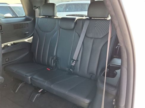 Used 2025 Hyundai Palisade Calligraphy image 12