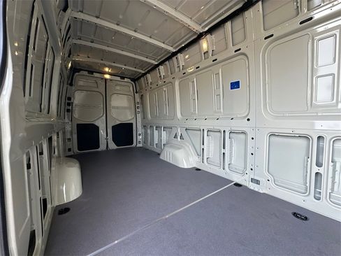 New 2026 Mercedes-Benz Sprinter 2500 image 16