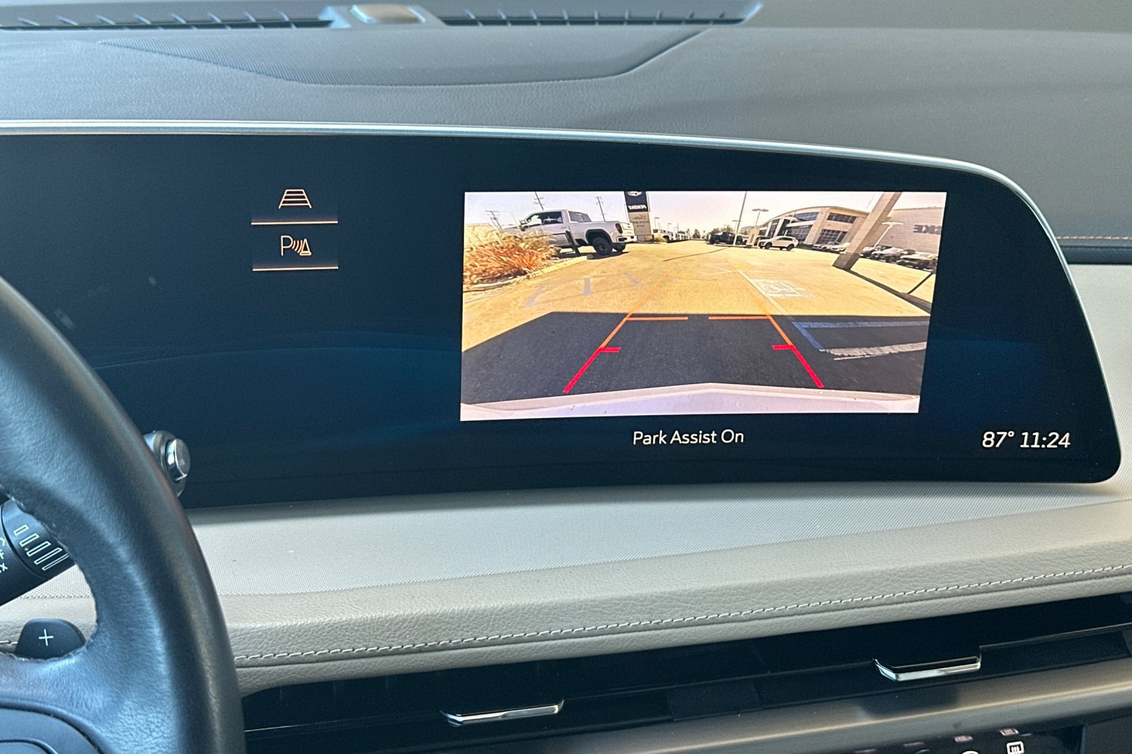 Used 2024 Cadillac XT4 Luxury FWD image 25