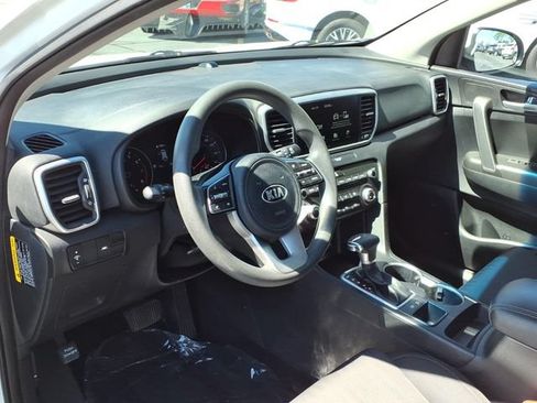 Used 2022 Kia Sportage LX FWD image 5