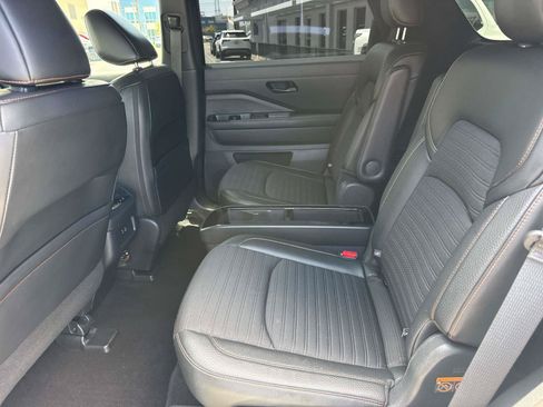 Used 2023 Nissan Pathfinder Rock Creek AWD/4WD image 11