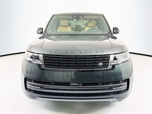 New 2026 Land Rover Range Rover SE image 2