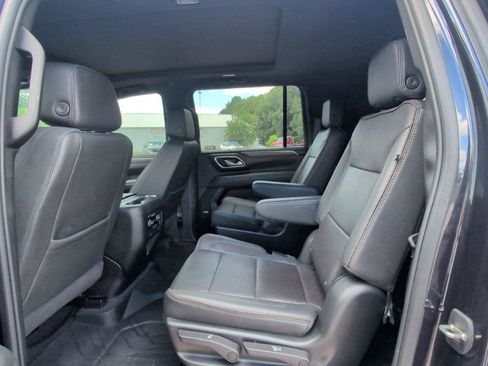 Certified 2023 Chevrolet Suburban High Country RWD image 38