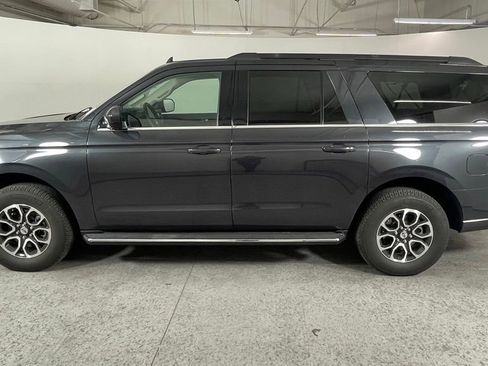 Used 2023 Ford Expedition Max XLT image 6