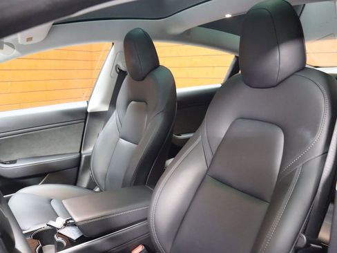 Used 2020 Tesla Model 3 Long Range image 18