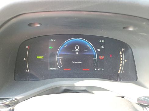 Used 2025 Toyota Camry LE FWD image 2