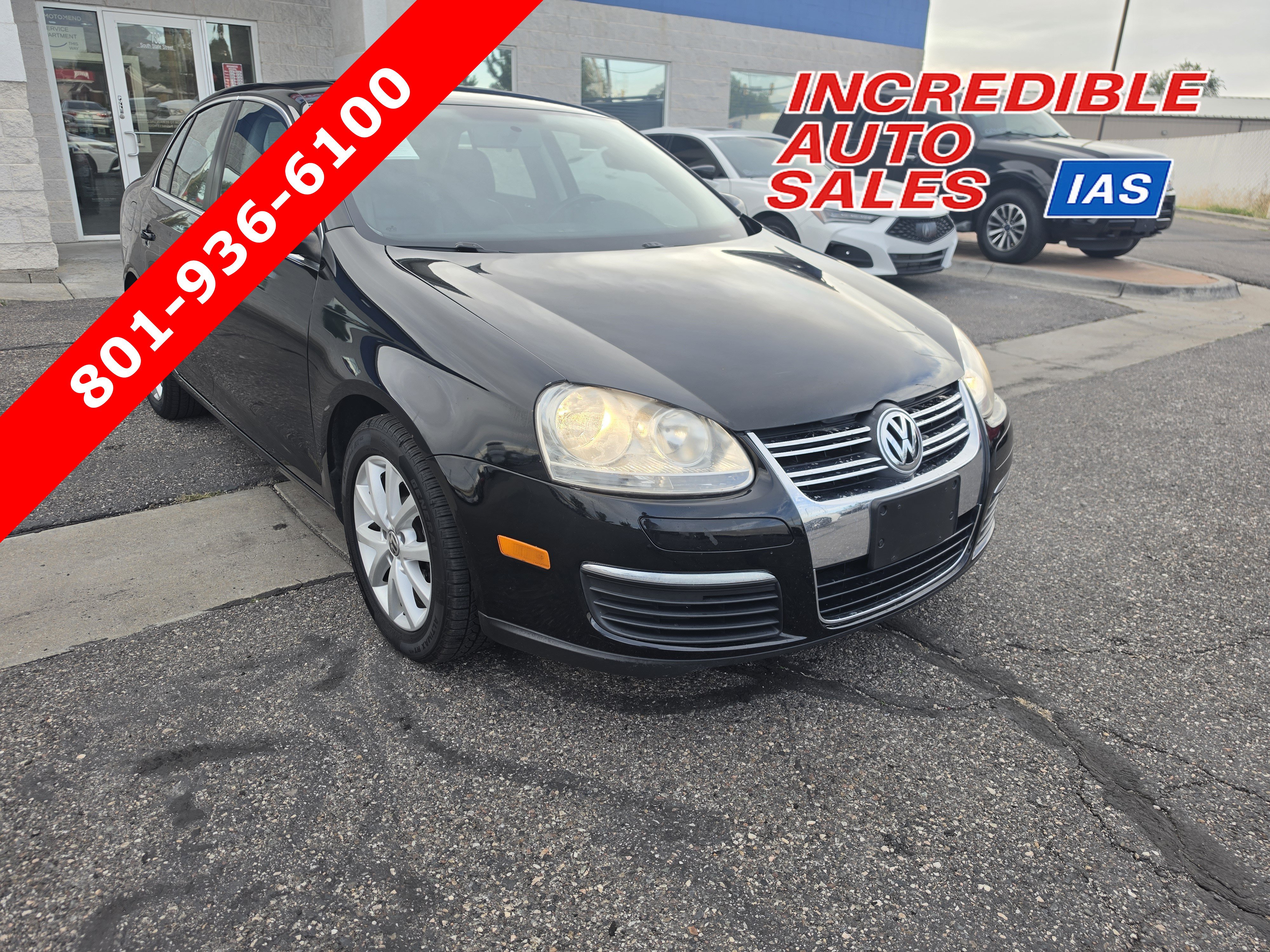 Used 2010 Volkswagen Jetta SE FWD image 1