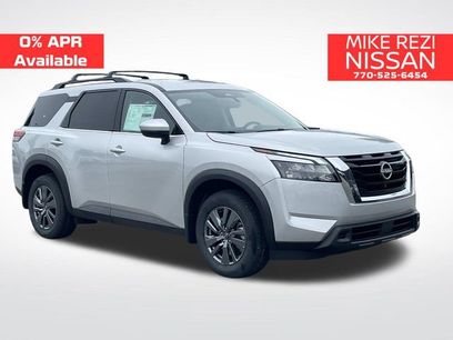 New 2025 Nissan Pathfinder SV