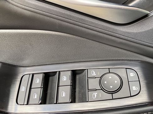 Used 2026 Nissan Rogue SV w/ Cold Weather Package image 21