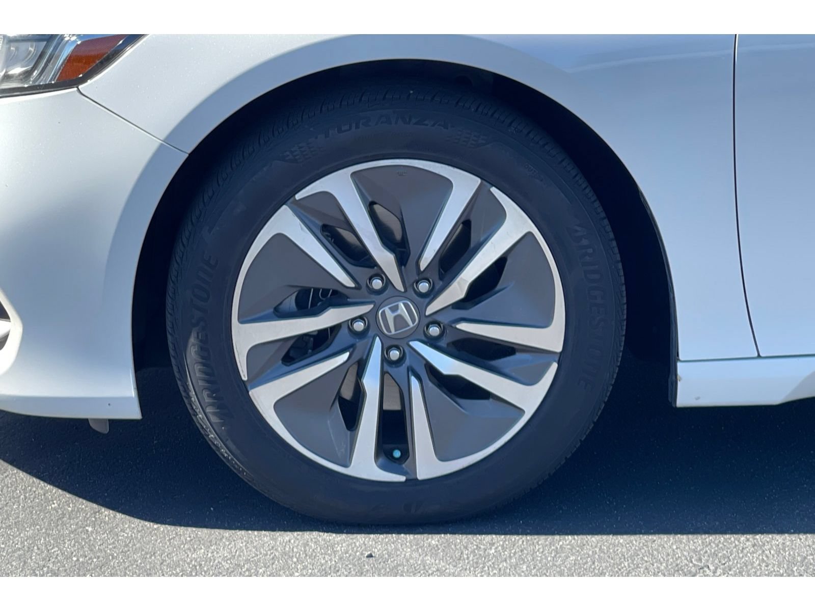 Used 2020 Honda Accord Touring image 10