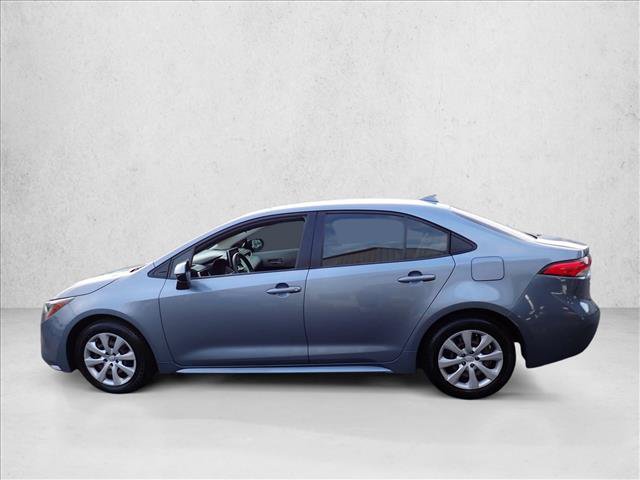 Used 2020 Toyota Corolla LE FWD image 2