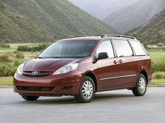 Used 2009 Toyota Sienna CE video 1