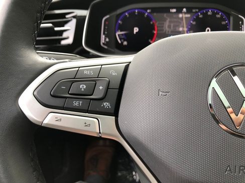 Used 2025 Volkswagen Jetta SEL image 23