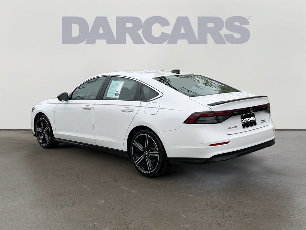 Used 2025 Honda Accord Sport image 5