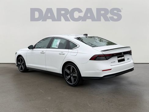 Used 2025 Honda Accord Sport image 5