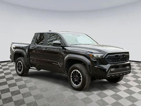Used 2024 Toyota Tacoma TRD Off-Road image 1