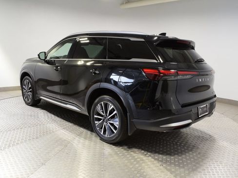 Certified 2026 INFINITI QX60 Luxe w/ Family Package AWD/4WD image 13