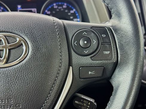 Used 2018 Toyota RAV4 XLE image 29