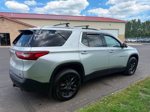 Used 2018 Chevrolet Traverse LT AWD/4WD image 4