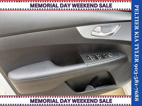Used 2023 Kia Forte LXS w/ LXS Technology Package FWD image 14