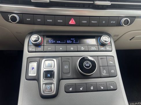 Used 2024 Hyundai Palisade Limited FWD image 31