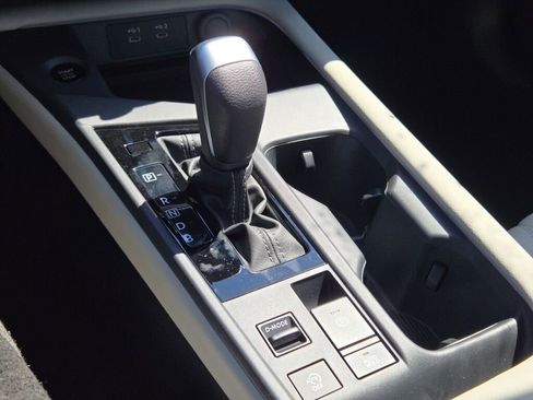 New 2026 Nissan Sentra SL w/ Floor Mat Package FWD image 27