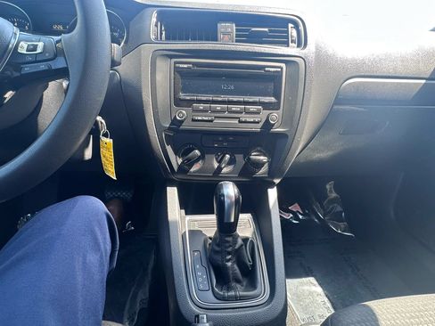 Used 2015 Volkswagen Jetta S FWD image 16