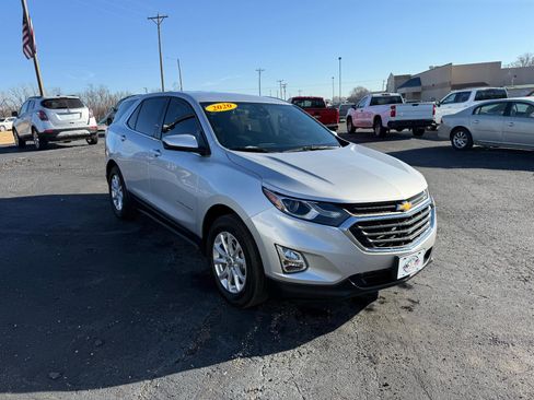 Used 2020 Chevrolet Equinox LT image 1