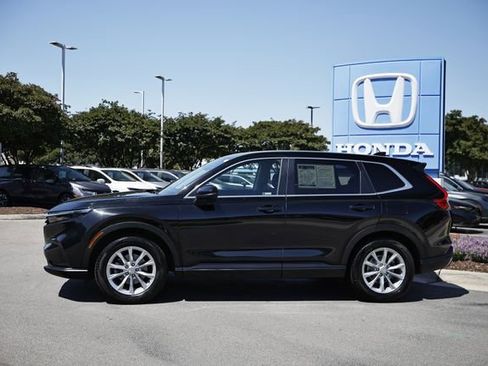 Used 2023 Honda CR-V EX image 4