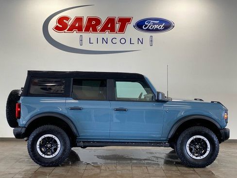 Used 2023 Ford Bronco Black Diamond w/ Sasquatch Package image 1