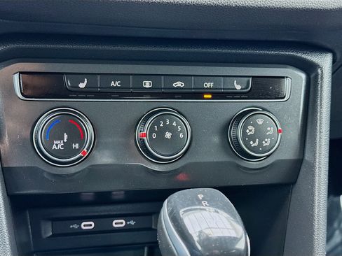 Used 2022 Volkswagen Tiguan S image 12