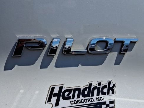 Used 2017 Honda Pilot Elite image 10