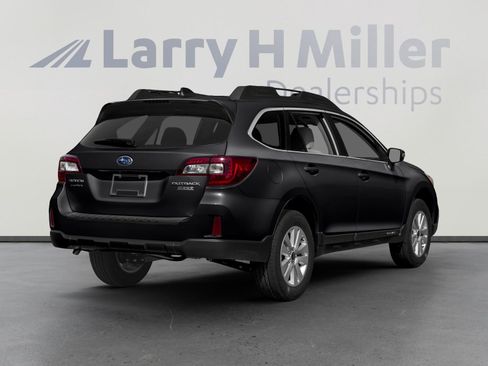 Used 2017 Subaru Outback 2.5i Premium image 2