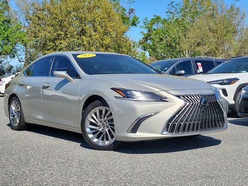 Used 2023 Lexus ES 350 Ultra Luxury w/ Accessory Package (Z1) image 36