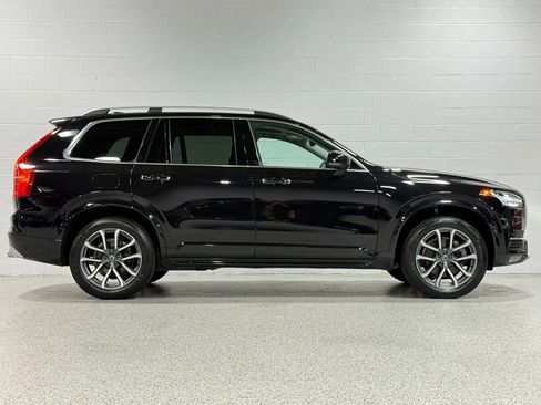 Used 2018 Volvo XC90 T5 Momentum w/ Convenience Package image 5