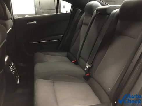 Used 2015 Dodge Charger SE w/ Power Sunroof Group AWD/4WD image 27