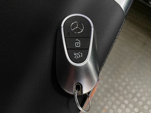 Certified 2025 Mercedes-Benz C 300 4MATIC Sedan image 30