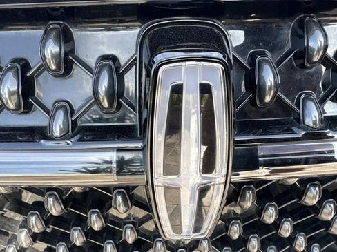 Certified 2024 Lincoln Nautilus Reserve w/ Equipment Group 202A image 9