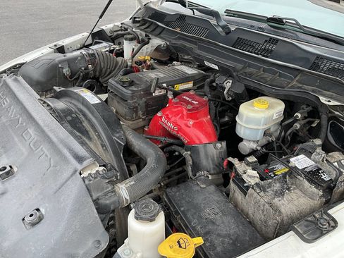 Used 2018 RAM 2500 Tradesman w/ Chrome Appearance Group image 36