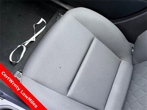 Used 2024 Toyota Corolla LE image 27