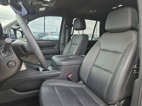 Used 2024 Chevrolet Tahoe Z71 w/ Luxury Package image 13