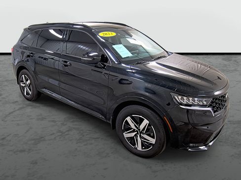 Used 2023 Kia Sorento EX w/ Panoramic Sunroof Package image 5