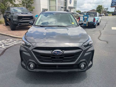 Certified 2025 Subaru Outback Premium AWD/4WD image 10