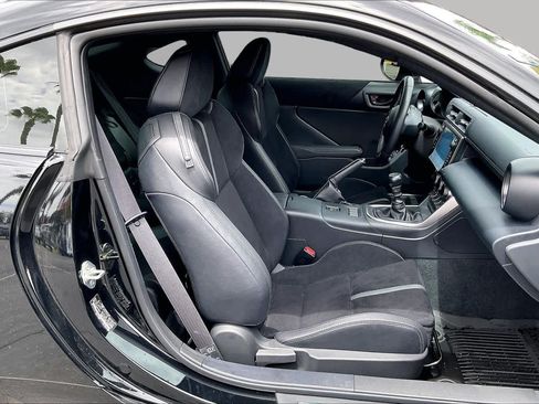 Certified 2025 Toyota GR86 Premium w/ ALL Weather Mat Package (TMS) RWD image 8