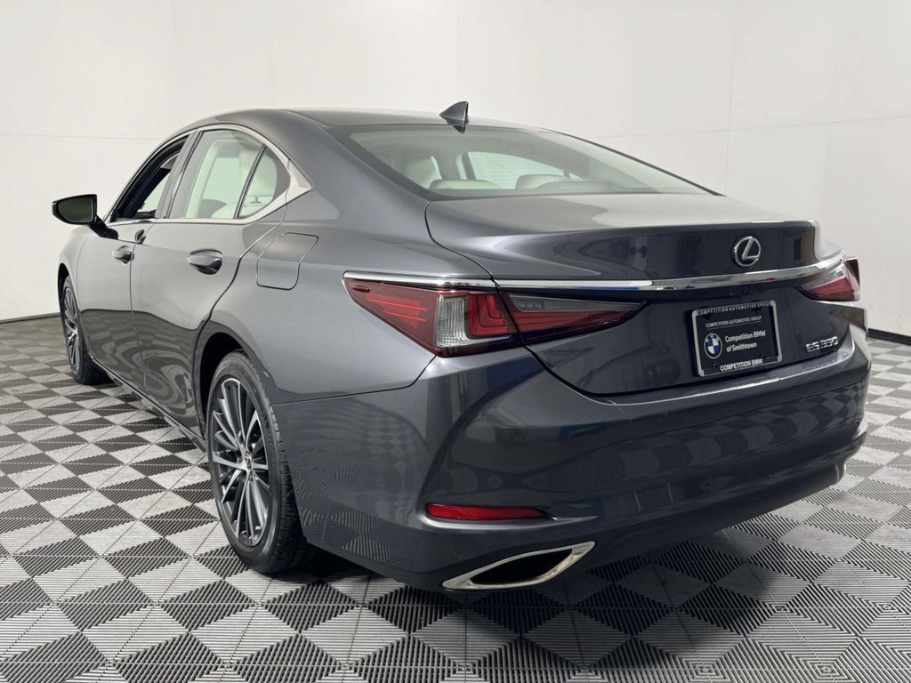 Used 2024 Lexus ES 350 w/ Premium Package FWD image 8