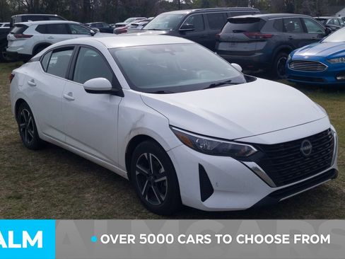 Used 2024 Nissan Sentra SV image 3